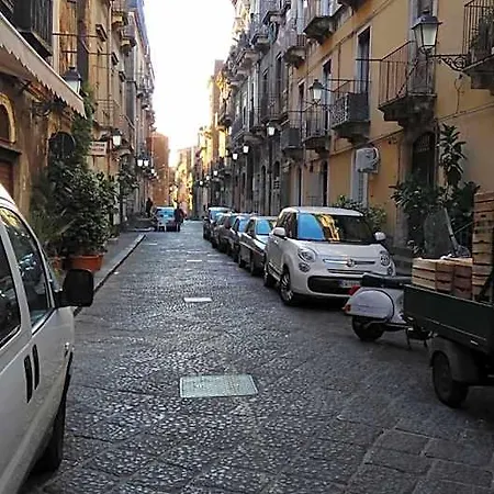 Casa Giuseppe Bed & Breakfast Catania